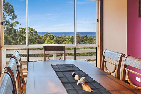 Harvey Farm Lodge - Kempsey Accommodation 7