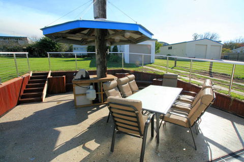 Bridport Holiday Rental - Kempsey Accommodation 6