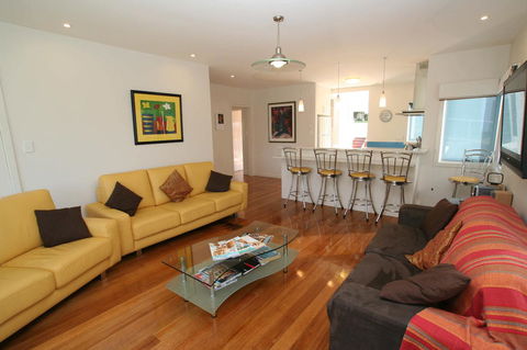 Bridport Holiday Rental - Kempsey Accommodation 10