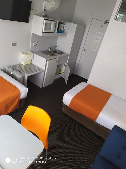 Waterfront Lodge Motel - Kempsey Accommodation 4