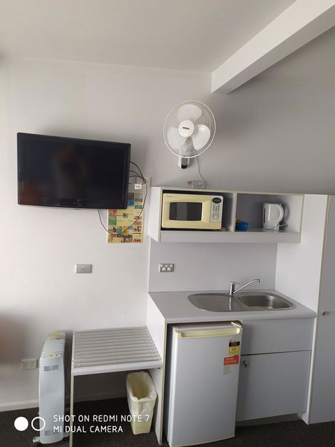 Waterfront Lodge Motel - Kempsey Accommodation 3