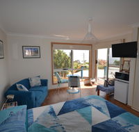 Seascape Beach House - Kempsey Accommodation