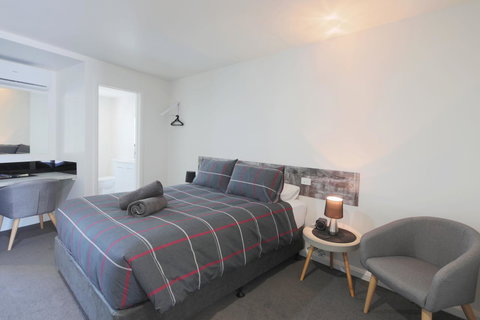 Georges Bay Apartments - Kempsey Accommodation 22