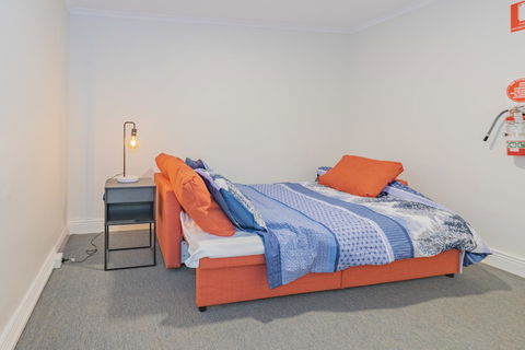 4 Bedroom House - Hobart CBD - Free Parking - Free WIFI - Kempsey Accommodation 18