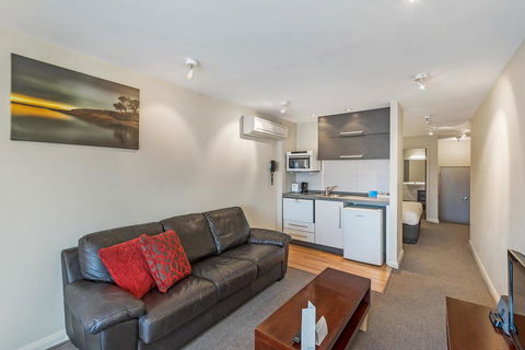 Mantra One Sandy Bay Road - Kempsey Accommodation 30