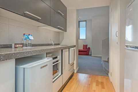 Mantra One Sandy Bay Road - Kempsey Accommodation 5