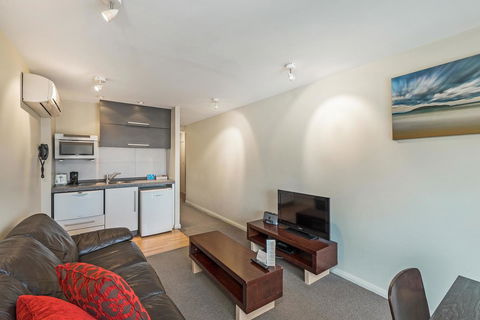 Mantra One Sandy Bay Road - Kempsey Accommodation 29