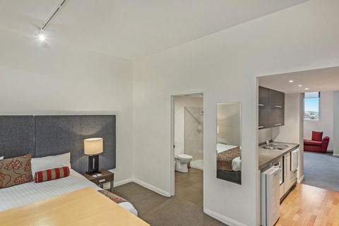 Mantra One Sandy Bay Road - Kempsey Accommodation 12