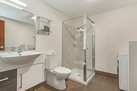 Mantra One Sandy Bay Road - Kempsey Accommodation 11