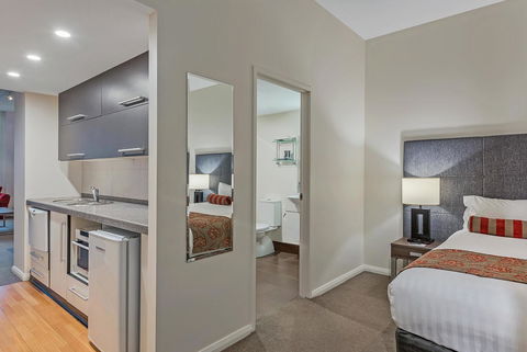 Mantra One Sandy Bay Road - Kempsey Accommodation 18