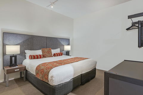 Mantra One Sandy Bay Road - Kempsey Accommodation 24