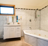 Driftwood Strahan Villas - Kempsey Accommodation