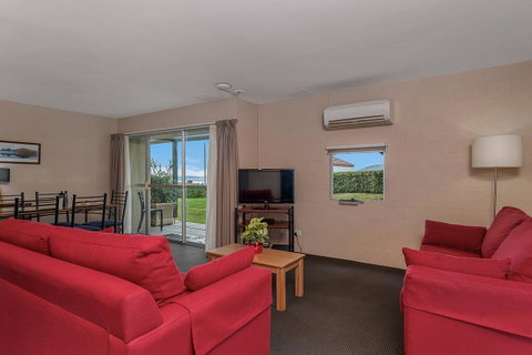 Bay View Villas - Kempsey Accommodation 7