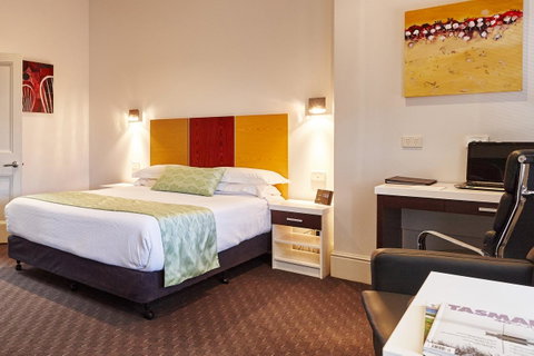 Auldington Hotel - Kempsey Accommodation 13