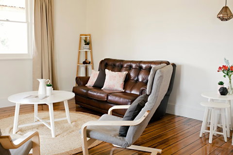 The Holiday Home People - Kempsey Accommodation 22