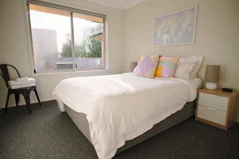 The Holiday Home People - Kempsey Accommodation 12