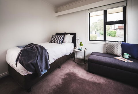 Russell House - Kempsey Accommodation 12