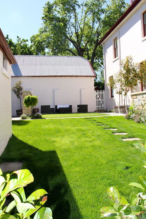 Old Bishop\'s Quarters Heritage, Modern & Unique Accommodation - Kempsey Accommodation 12
