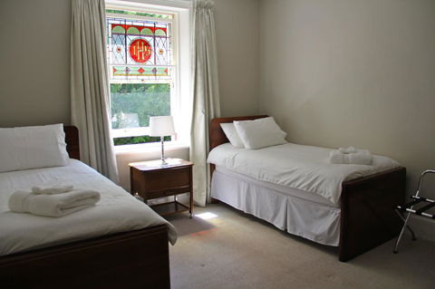 Old Bishop\'s Quarters Heritage, Modern & Unique Accommodation - Kempsey Accommodation 8