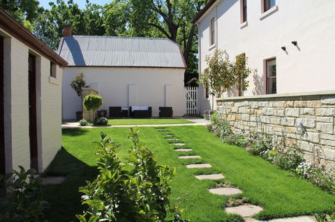 Old Bishop\'s Quarters Heritage, Modern & Unique Accommodation - Kempsey Accommodation 20