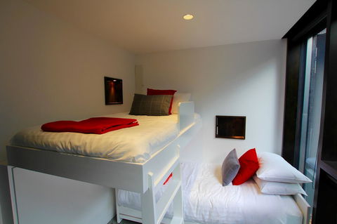 Old Bishop\'s Quarters Heritage, Modern & Unique Accommodation - Kempsey Accommodation 3