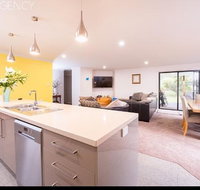 Euphoria House - Kempsey Accommodation