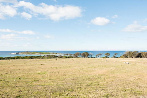Beach Break Bicheno - Kempsey Accommodation 0