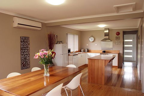 Pinestumps Holiday Home - Kempsey Accommodation 0
