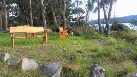 Four Seasons Waterfront Villas - Kempsey Accommodation 8