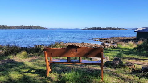 Four Seasons Waterfront Villas - Kempsey Accommodation 33
