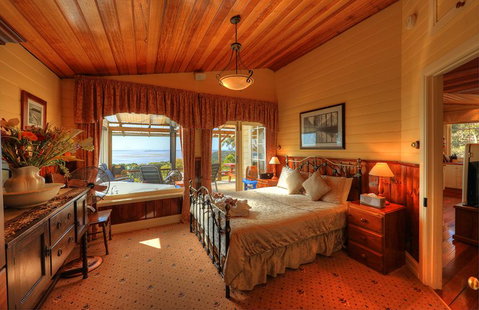 Island View Spa Cottage - Kempsey Accommodation 2