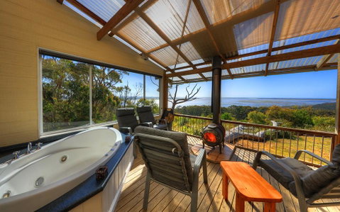 Island View Spa Cottage - Kempsey Accommodation 6