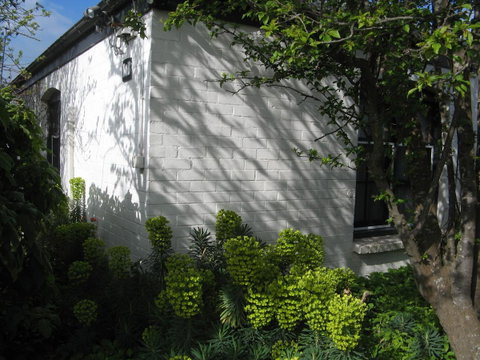 The Grove Cottages - Kempsey Accommodation 13