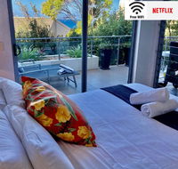 NEW Sunshine Beach Family Escape 3 bedroom with Free Wifi and Parking - Kempsey Accommodation