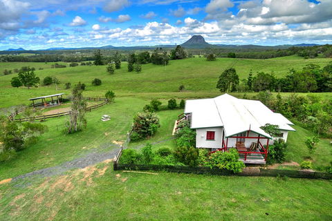 Noosa Avalon Farm Cottages - Kempsey Accommodation 1