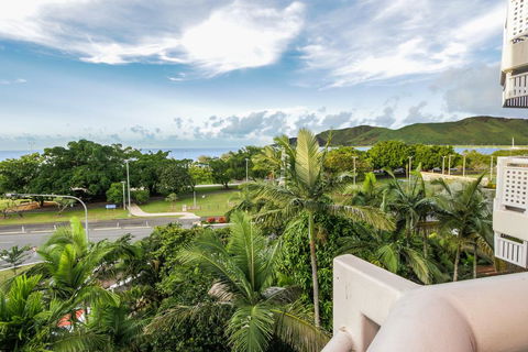 North Shore Towers - Kempsey Accommodation 3