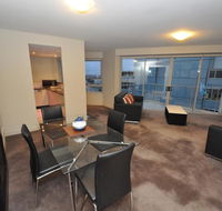 North Sydney Fully Self Contained Modern 2 Bed Apartment 2207BER