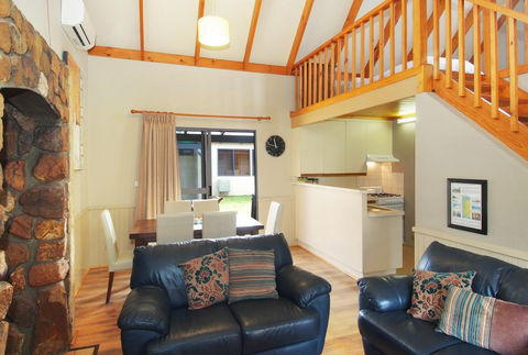 Number 9 DBV - Kempsey Accommodation 1
