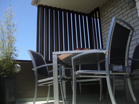 Oaks Apartment At Dee Why Beach - Kempsey Accommodation 2