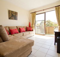 Oaks apartment at dee why beach - Kempsey Accommodation