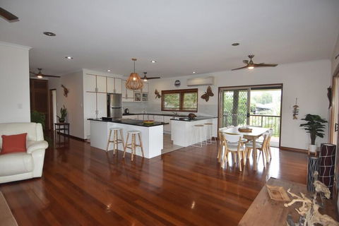 Ocean Breeze - Kempsey Accommodation 2