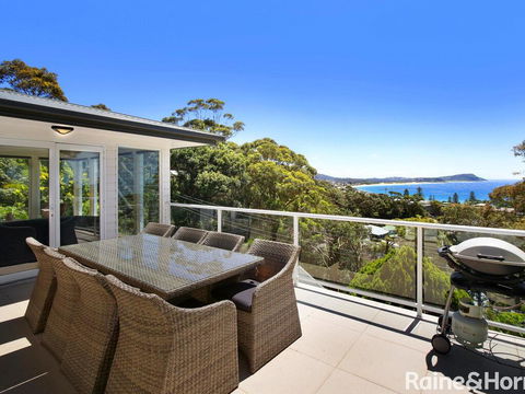 Ocean Breeze - 41 Kurrawyba Avenue, Terrigal - Kempsey Accommodation 0