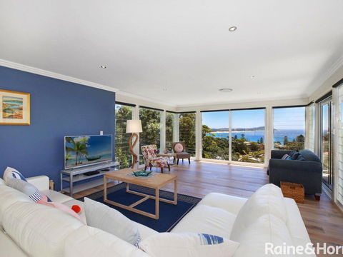 Ocean Breeze - 41 Kurrawyba Avenue, Terrigal - Kempsey Accommodation 2