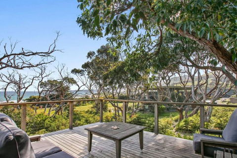 OCEAN ESCAPE - The Ultimate Luxury Beach House - Kempsey Accommodation 3