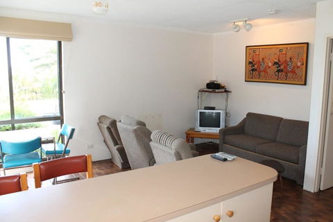 Ocean Front Malua Bay - Kempsey Accommodation 3