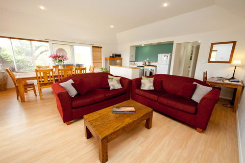 Ocean Mist Villa - Kempsey Accommodation 2