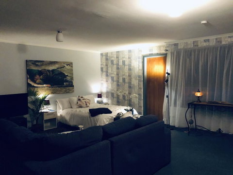 Ocean View Studio - Kempsey Accommodation 1