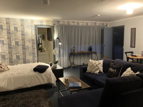 Ocean View Studio - Kempsey Accommodation 2