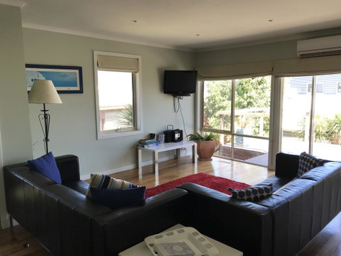 OCEAN VIEWS - Kempsey Accommodation 1
