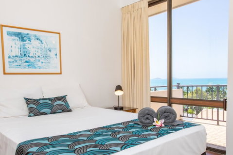 OCEAN VIEWS 10 - Kempsey Accommodation 0
